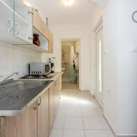 Francisko Apartman Grizane-Belgrad