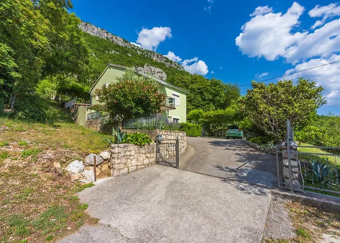 アパート Francisko Grižane